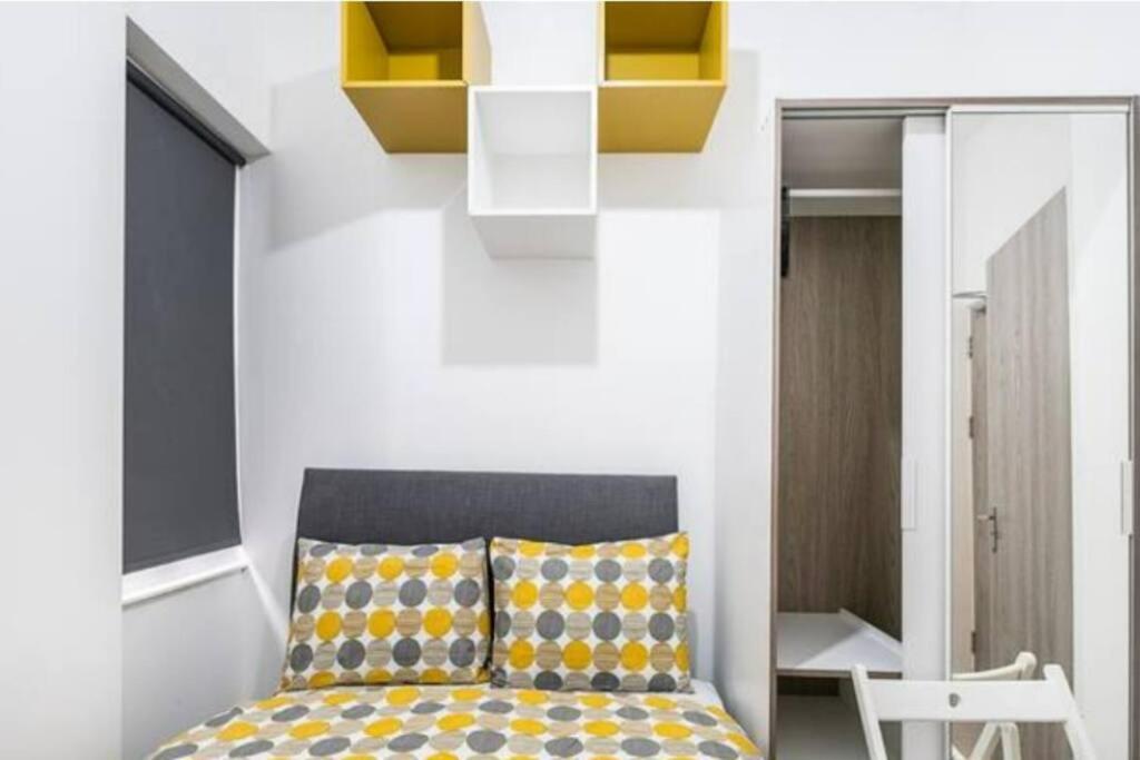 Boutique Modern Hotel Room For Two Near Tube And Bus Stations Лондон Екстер'єр фото